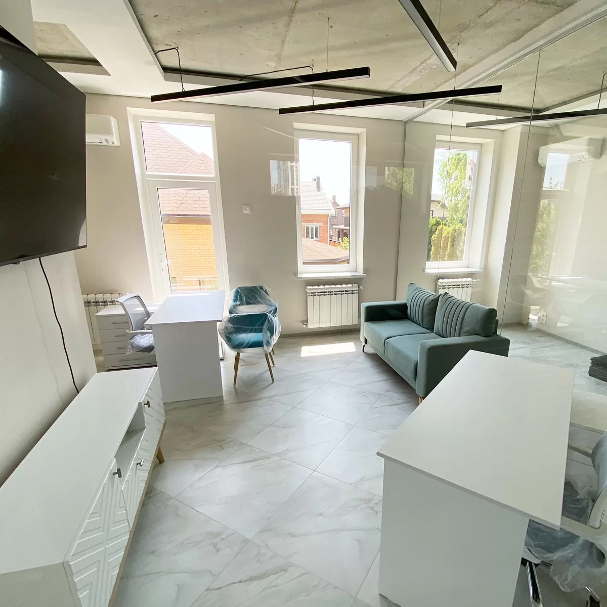 Арендовать коммерции недвижимость помещение 16,7 метров квадратных